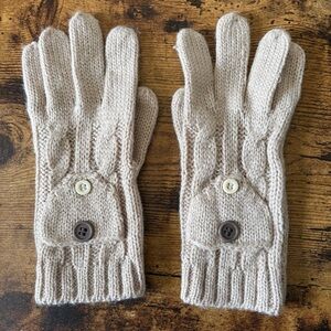 Scala Pronto Taupe Cream Super Soft Cable Knitted Gloves Button Pocket Detail